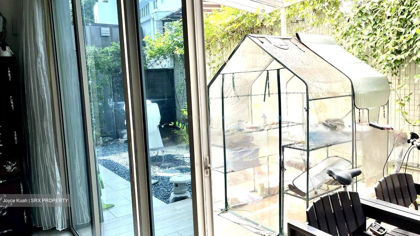 Mimosa Drive (D28), Terrace #461759491